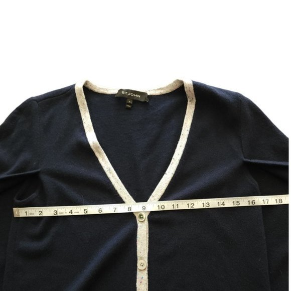 St. John 100% Cashmere navy cape twinset with grey speckled trim - Picture 12 of 14